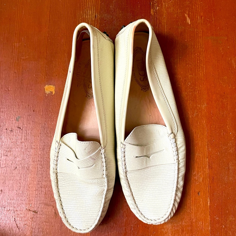 Tods white alligator leather driving shoes size 11